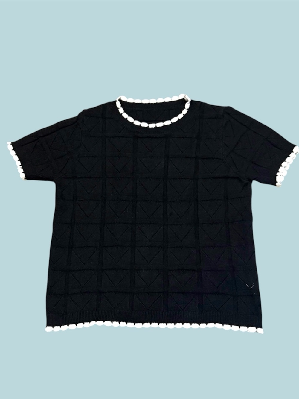 Black Knit Short Sleeve Top with White Trim Large